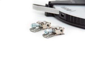 Taśma stalowa na opaski zaciskowe dł. 30mb  szer. 9mm, do montażu kanałów i przewodów. 