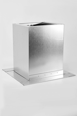 Cokół dachowy regulowany pod wentylator 695x695mm